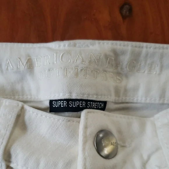 American Eagle Outfitters White Denim Cutoff Shorts - Picture 2 of 6